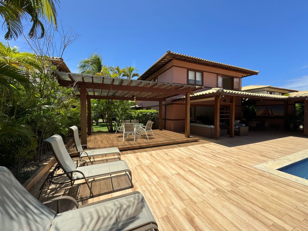 Casa em Condomínio - Venda - Praia do Forte - Mata de São João - BA