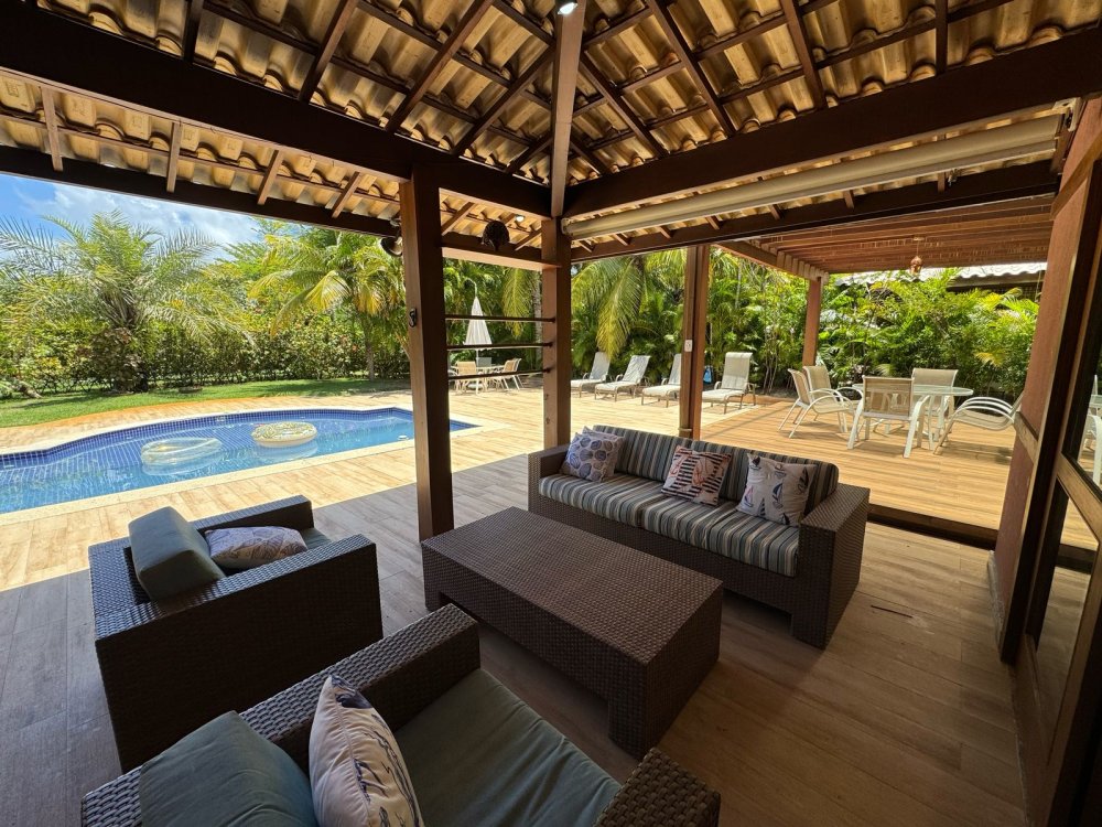 Casa em Condomínio - Venda - Praia do Forte - Mata de São João - BA